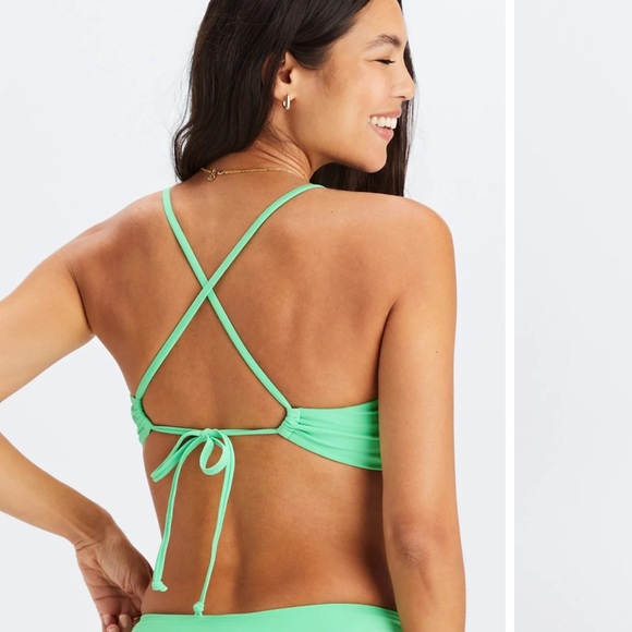 NWT Fabletics Scoop Neck Bikini Top 👙 - Picture 2 of 5